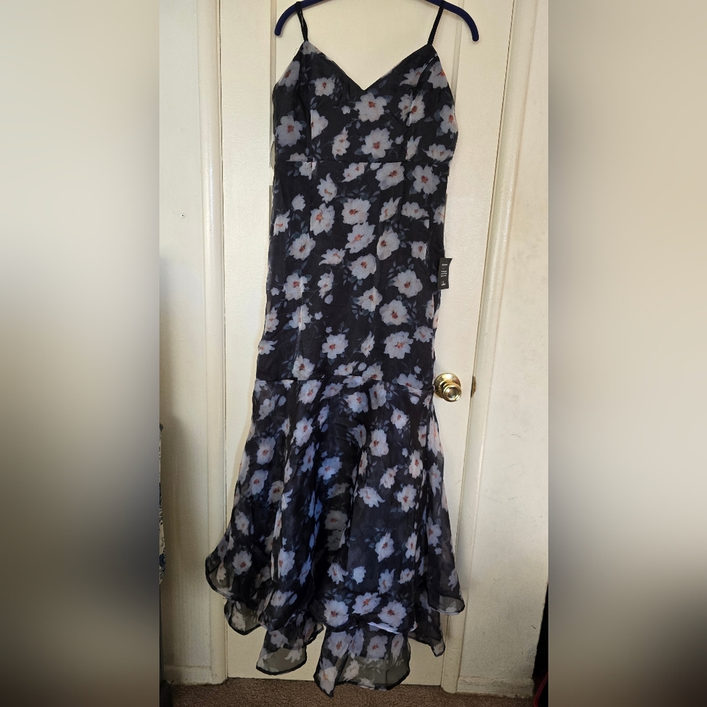 Lulu's Black Floral A-Line Skirt